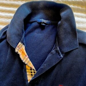 L men’s Burberry t-shirt w collar navy